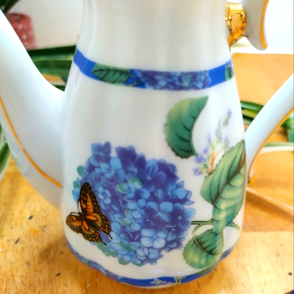 Vintage  mini pitcher hand painted - Picture 3 of 7